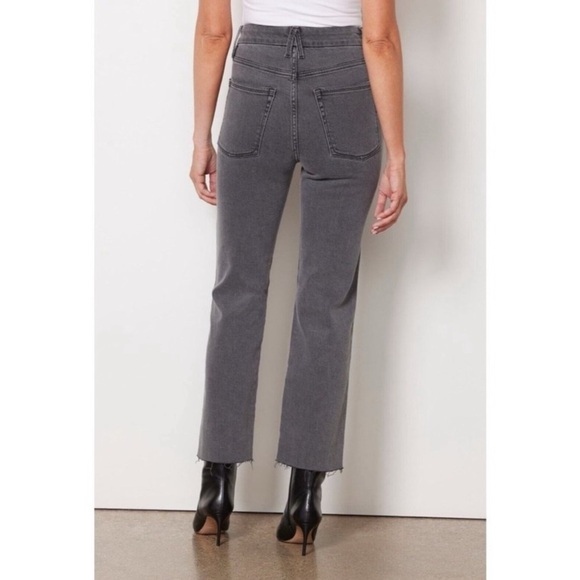 GOOD AMERICAN Good Curve Charcoal Jeans Raw Hem Size 10/30 EUC - Picture 2 of 7